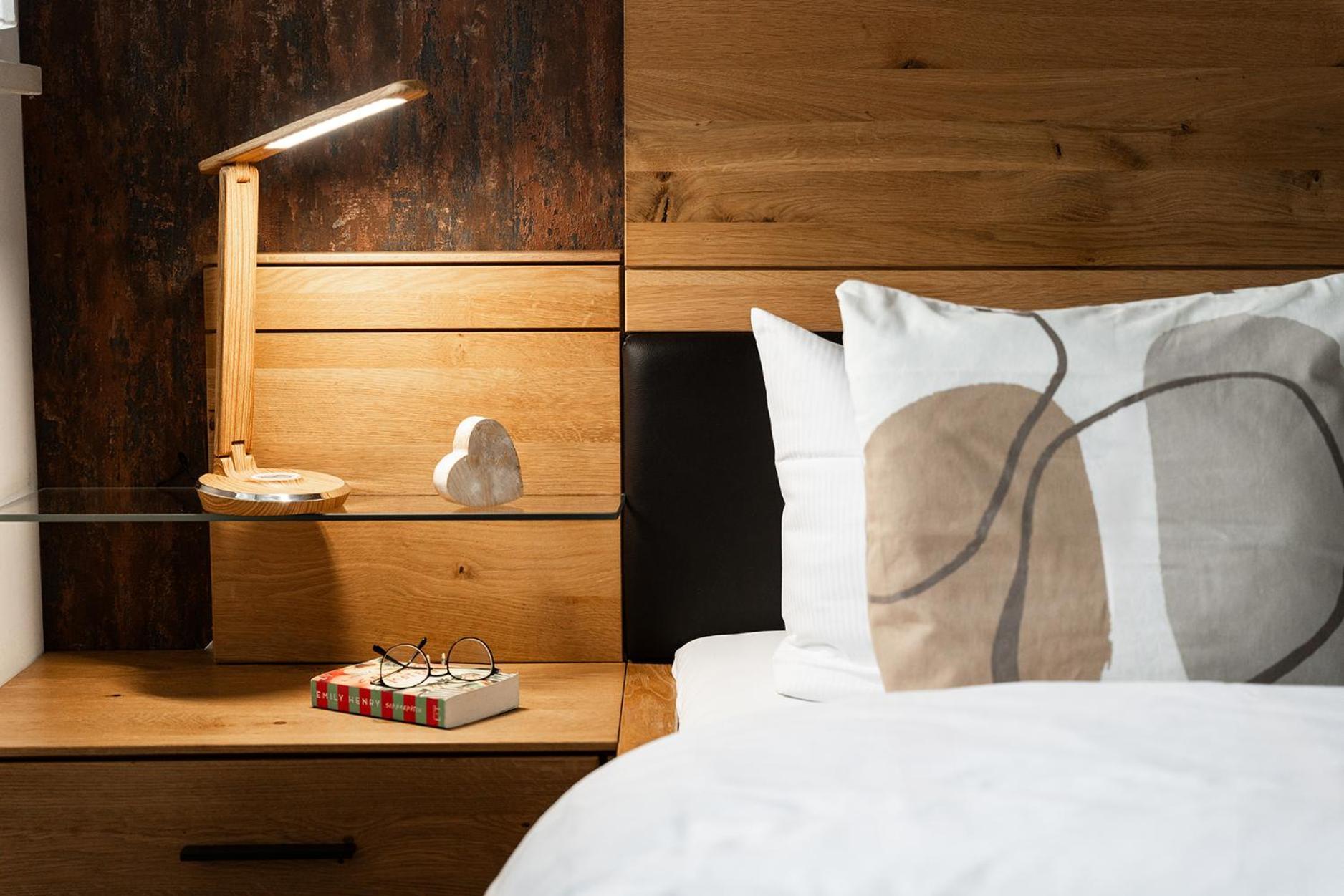 Hotel Vier Jahreszeiten An Der Therme & Kliniken Bad Krozingen Naehe Freiburg & Schwarzwald Ideal Fuer Wellness Kur & Business Ausfluege 24H Check In- Wlan & Parken Gratis Bagian luar foto