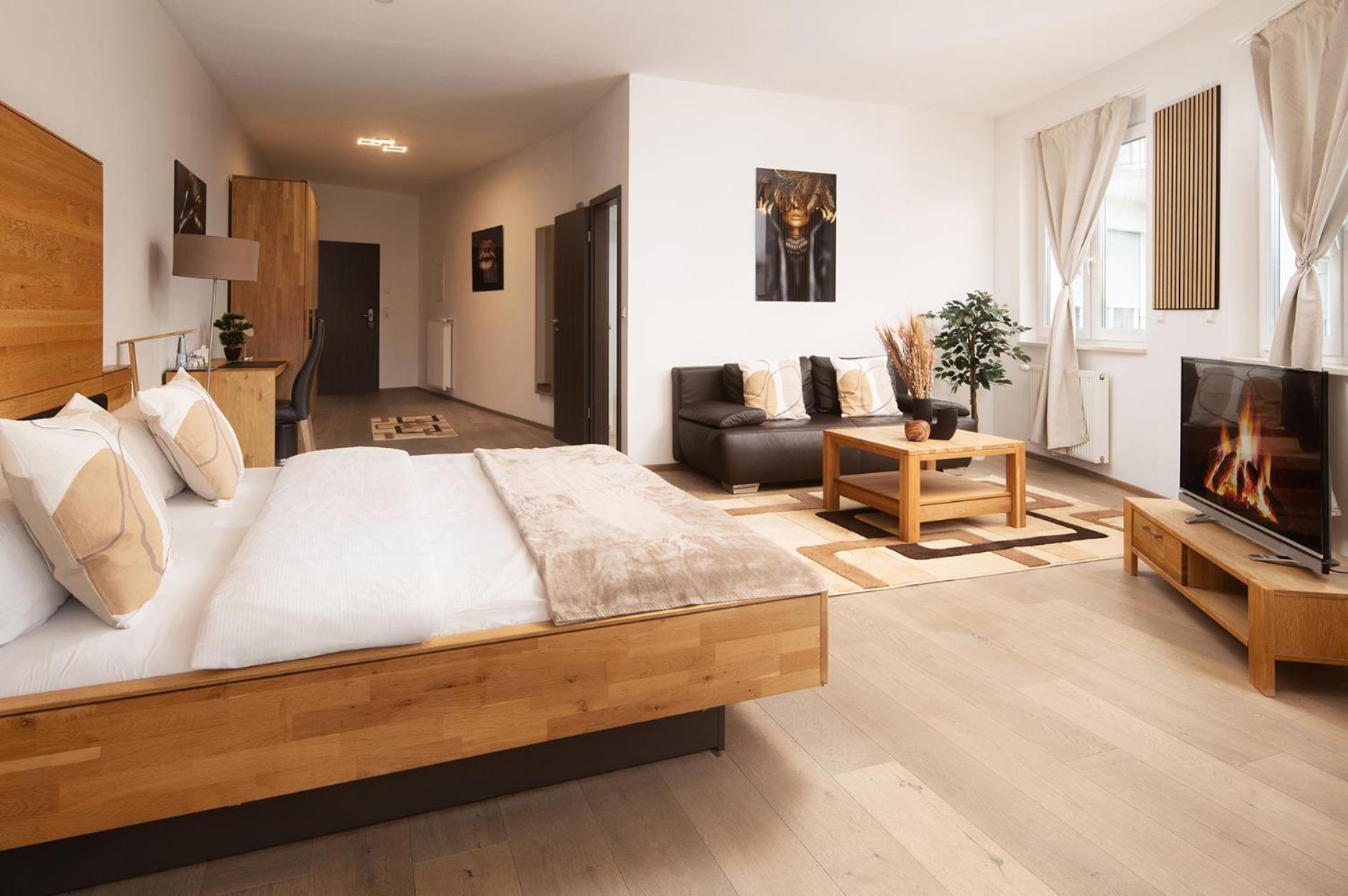 Hotel Vier Jahreszeiten An Der Therme & Kliniken Bad Krozingen Naehe Freiburg & Schwarzwald Ideal Fuer Wellness Kur & Business Ausfluege 24H Check In- Wlan & Parken Gratis Bagian luar foto