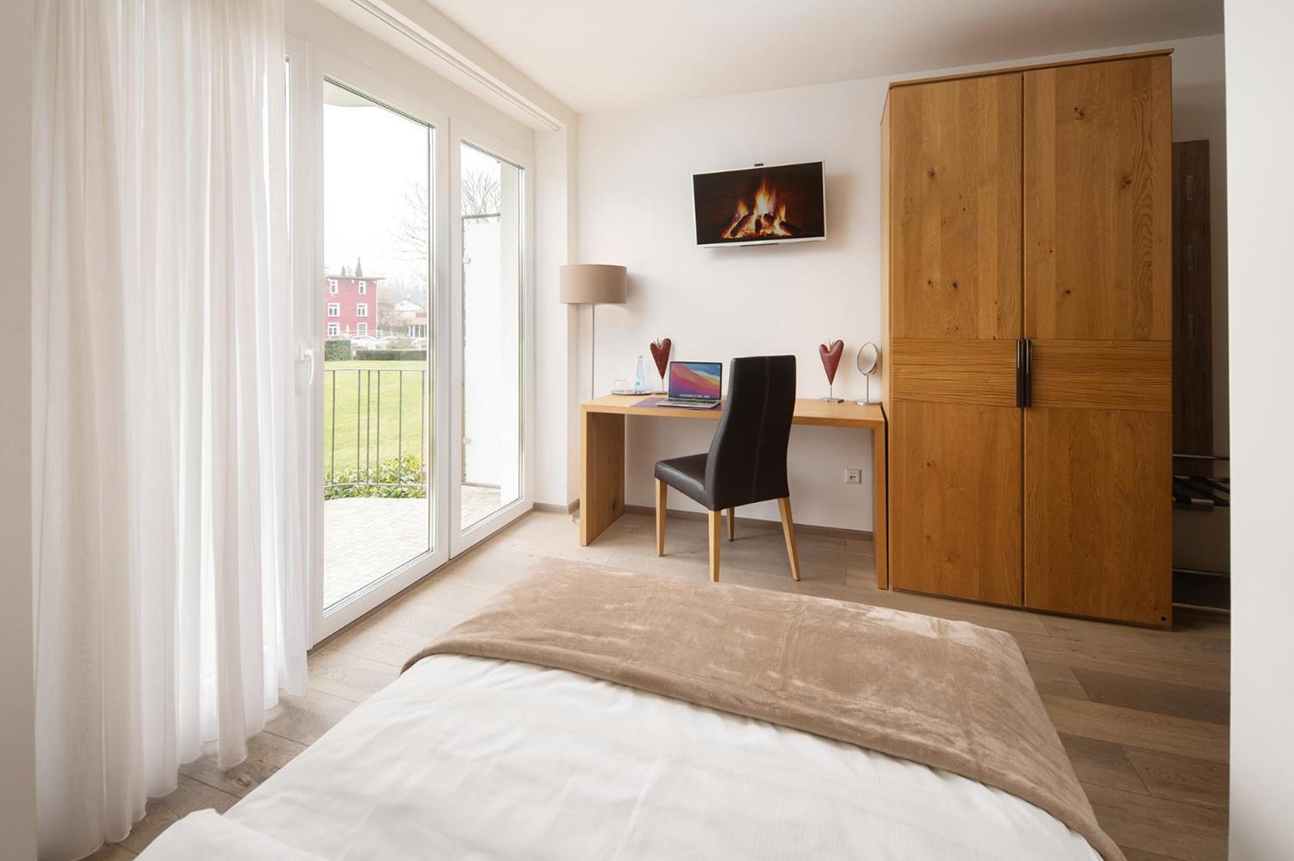 Hotel Vier Jahreszeiten An Der Therme & Kliniken Bad Krozingen Naehe Freiburg & Schwarzwald Ideal Fuer Wellness Kur & Business Ausfluege 24H Check In- Wlan & Parken Gratis Bagian luar foto