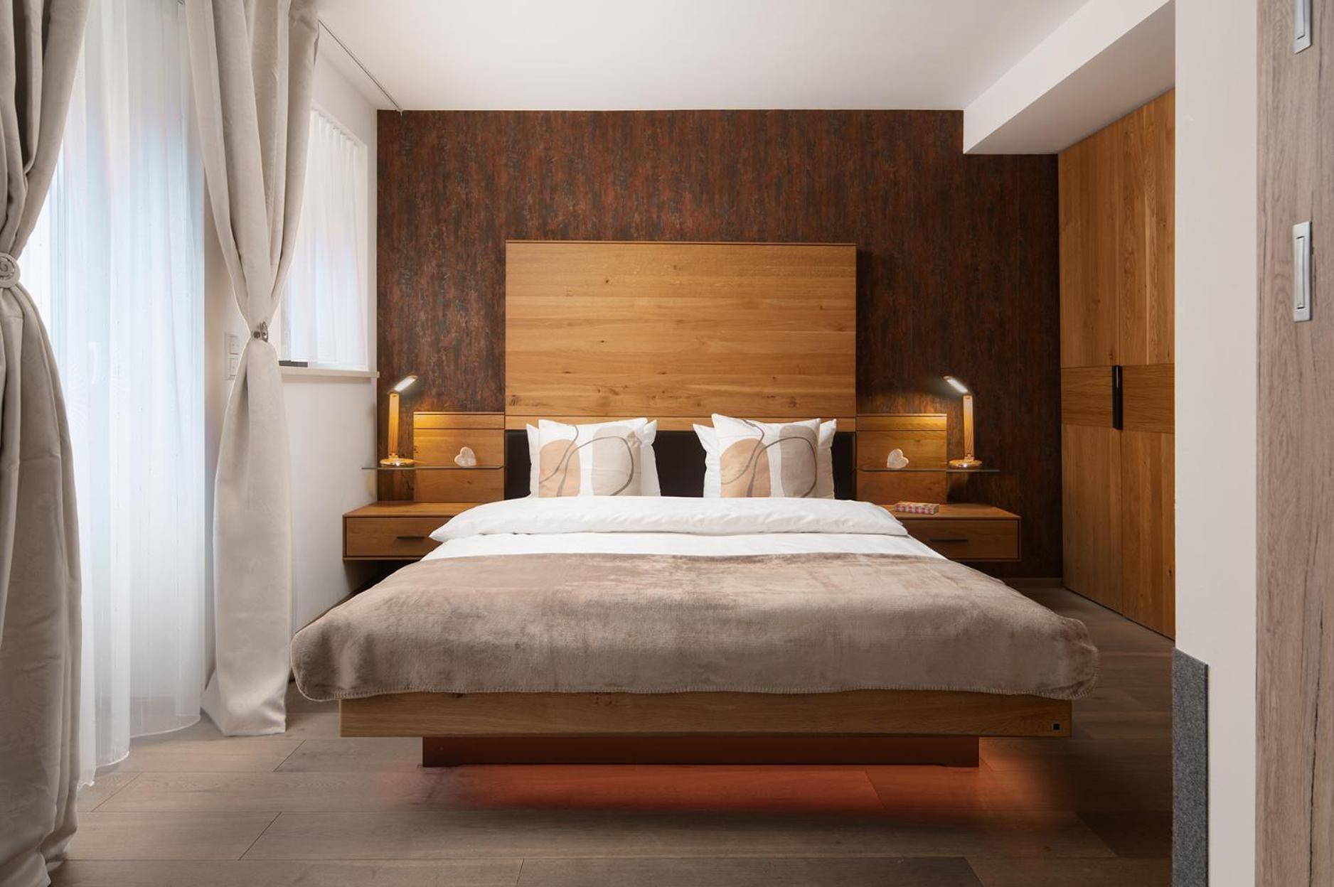 Hotel Vier Jahreszeiten An Der Therme & Kliniken Bad Krozingen Naehe Freiburg & Schwarzwald Ideal Fuer Wellness Kur & Business Ausfluege 24H Check In- Wlan & Parken Gratis Bagian luar foto